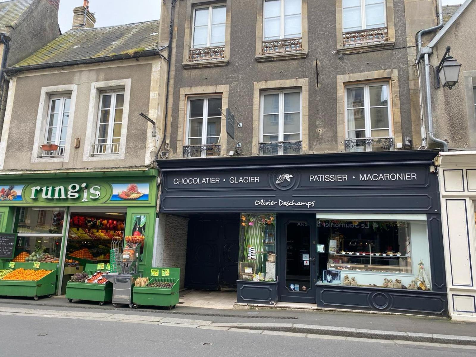 Bajocasse Apt Duplex Spacieux 3 Ch 2 Sdb Cosy Plein Centre Bayeux Decoration Elegante Proche Plages Du Debarquement المظهر الخارجي الصورة
