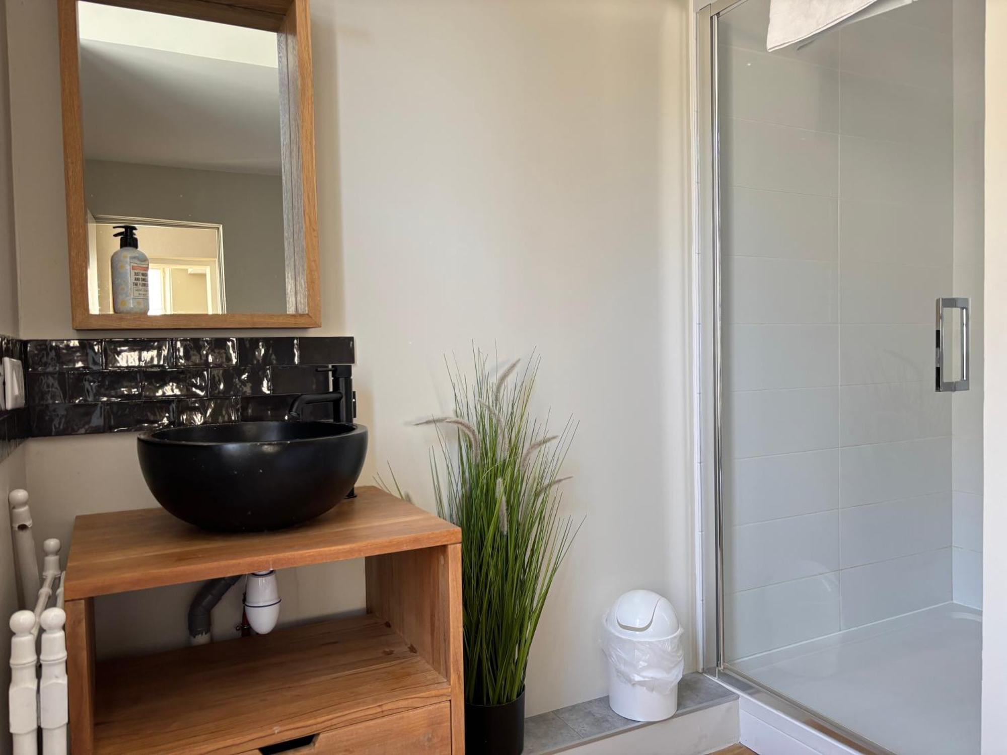 Bajocasse Apt Duplex Spacieux 3 Ch 2 Sdb Cosy Plein Centre Bayeux Decoration Elegante Proche Plages Du Debarquement المظهر الخارجي الصورة