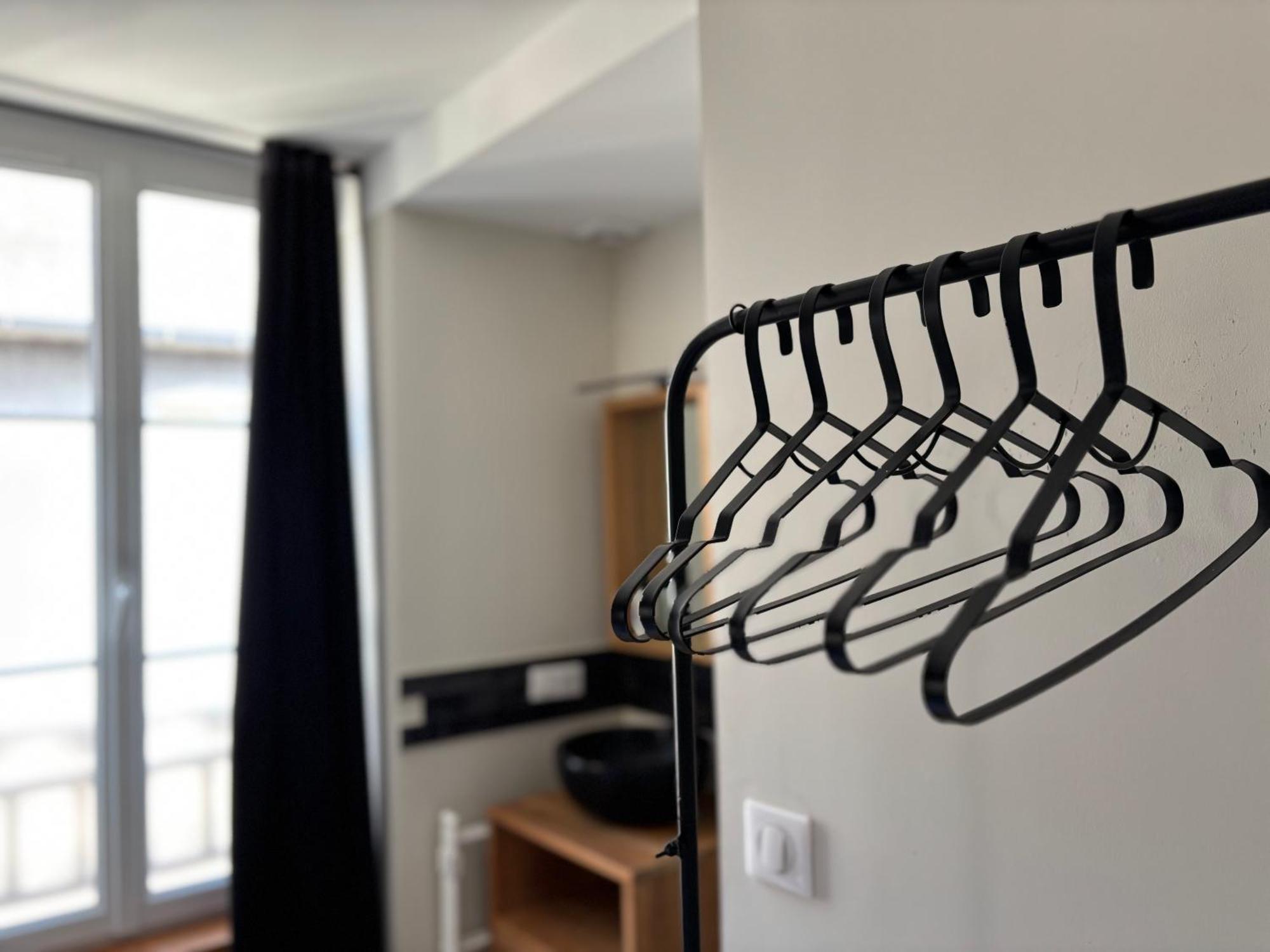Bajocasse Apt Duplex Spacieux 3 Ch 2 Sdb Cosy Plein Centre Bayeux Decoration Elegante Proche Plages Du Debarquement المظهر الخارجي الصورة