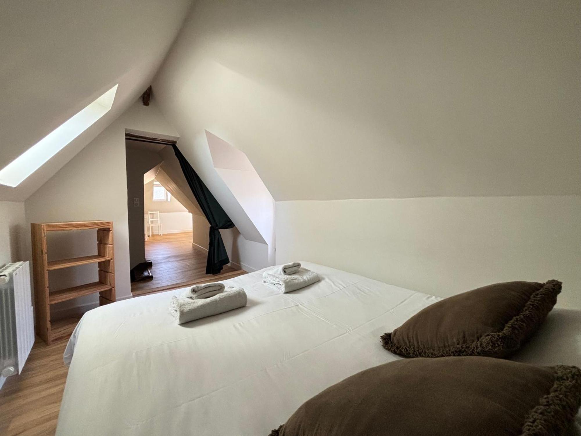 Bajocasse Apt Duplex Spacieux 3 Ch 2 Sdb Cosy Plein Centre Bayeux Decoration Elegante Proche Plages Du Debarquement المظهر الخارجي الصورة