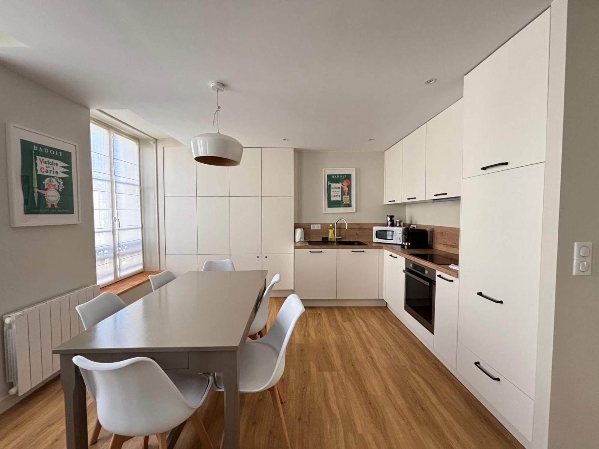Bajocasse Apt Duplex Spacieux 3 Ch 2 Sdb Cosy Plein Centre Bayeux Decoration Elegante Proche Plages Du Debarquement المظهر الخارجي الصورة